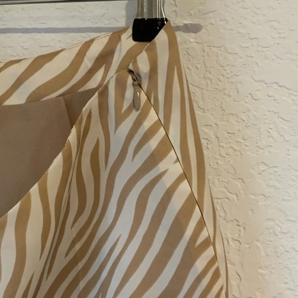 Zebra Print Tan Skirt - Picture 5 of 8